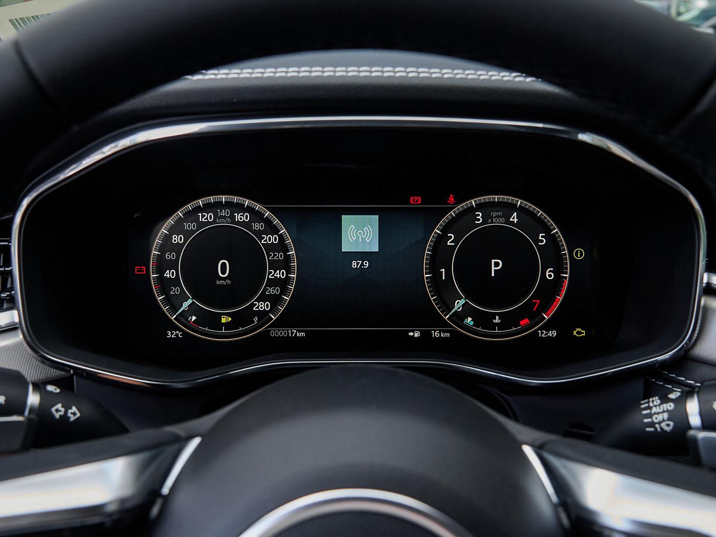 Jaguar F-Pace, 2024