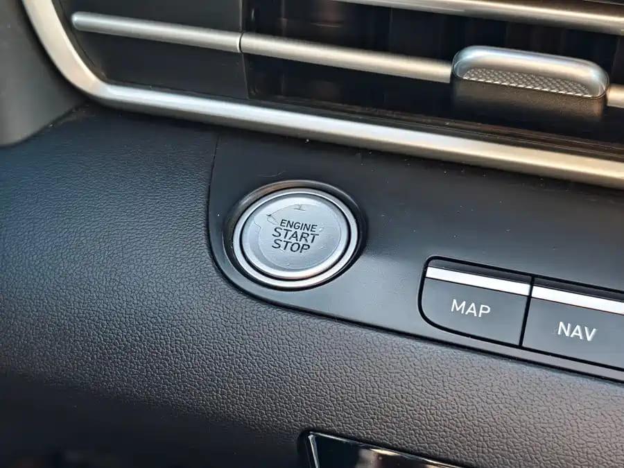 Hyundai Elantra, 2023