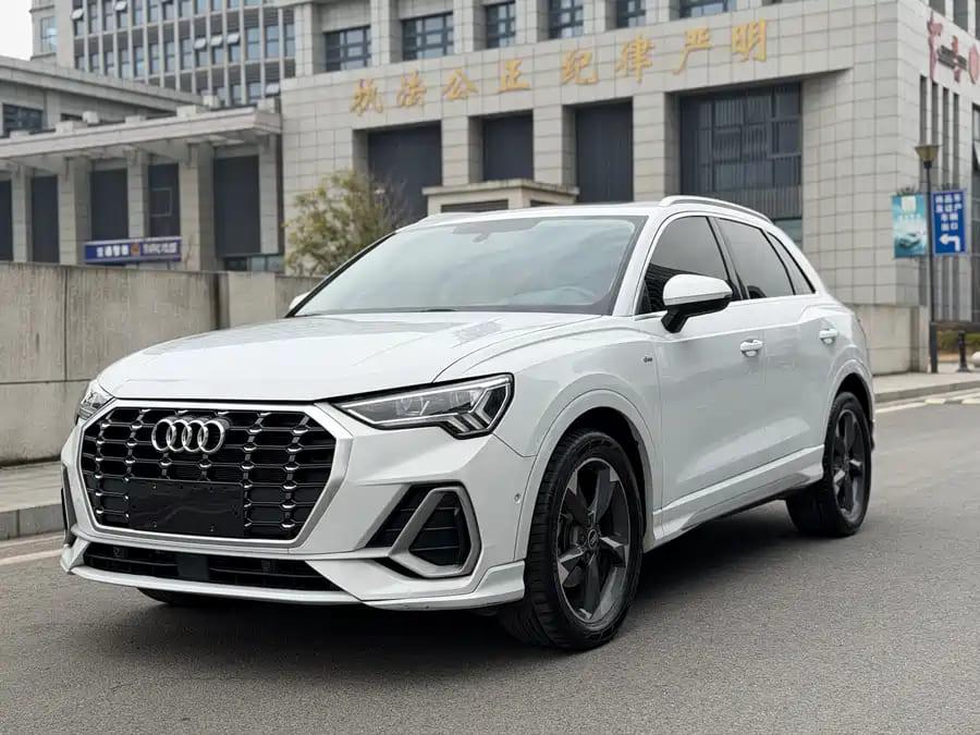 Audi Q3, 2022
