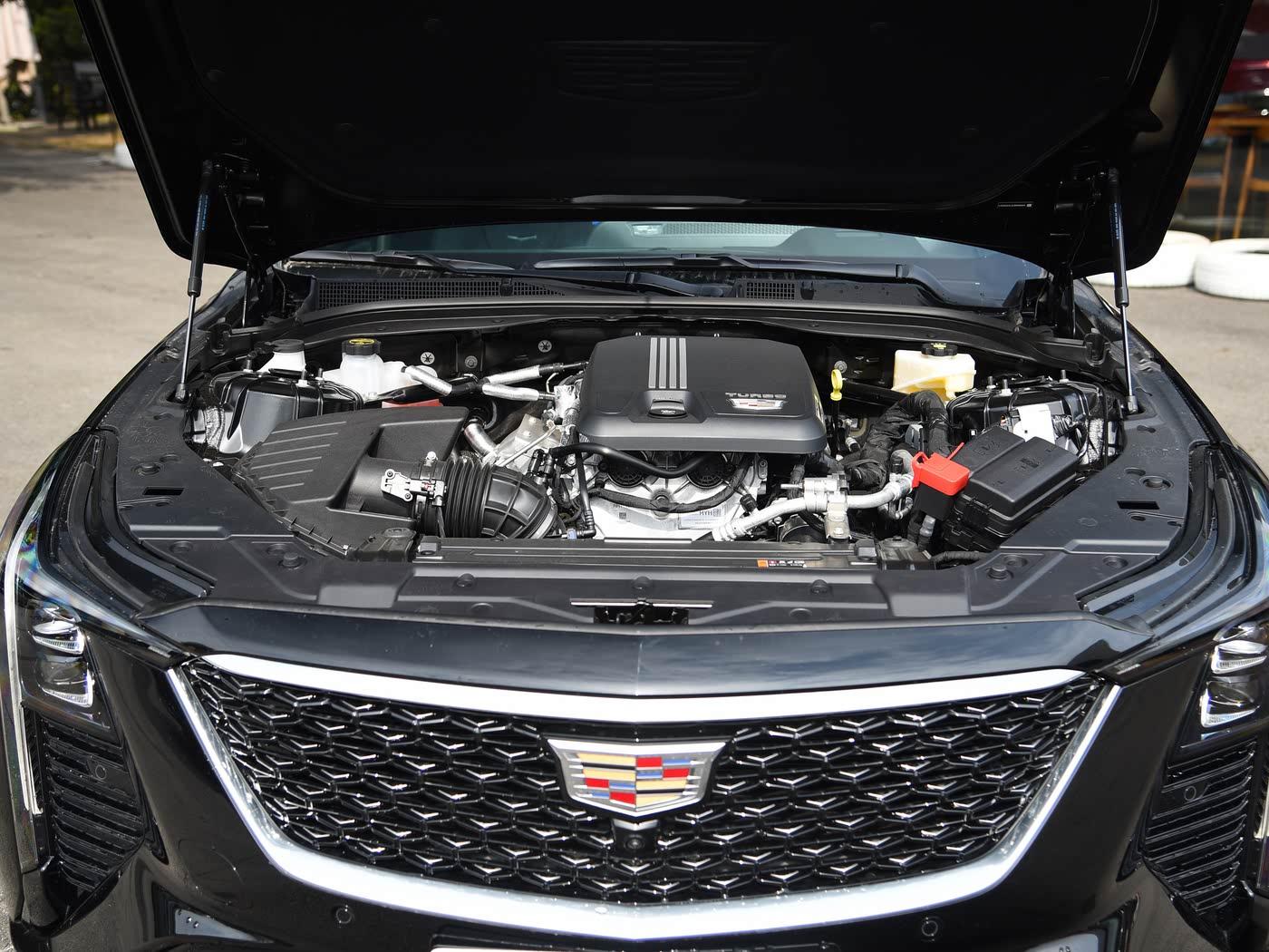 Cadillac CT5, 2025