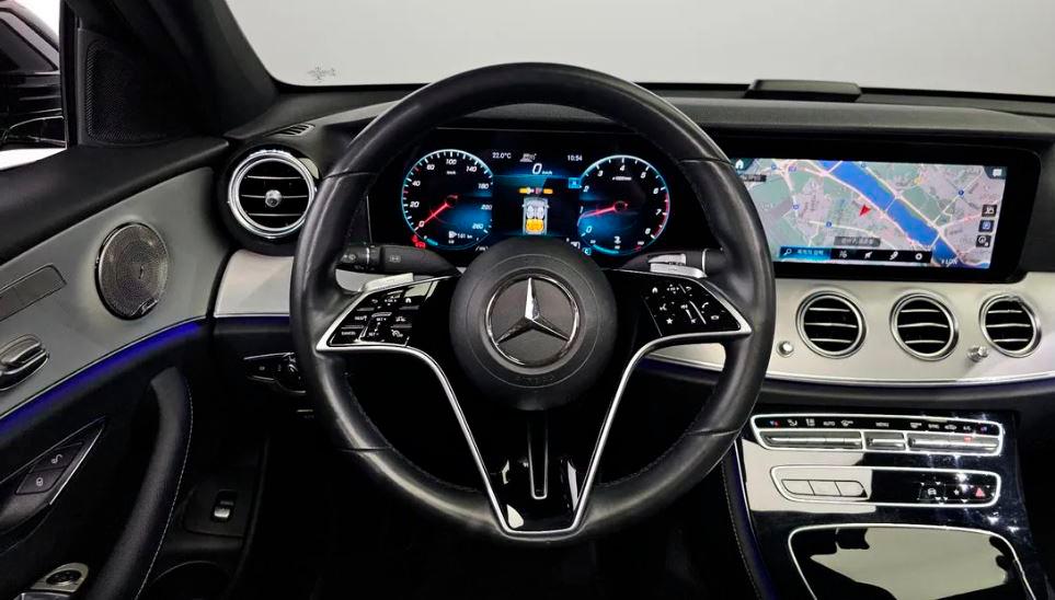 Mercedes-Benz E250, 2021