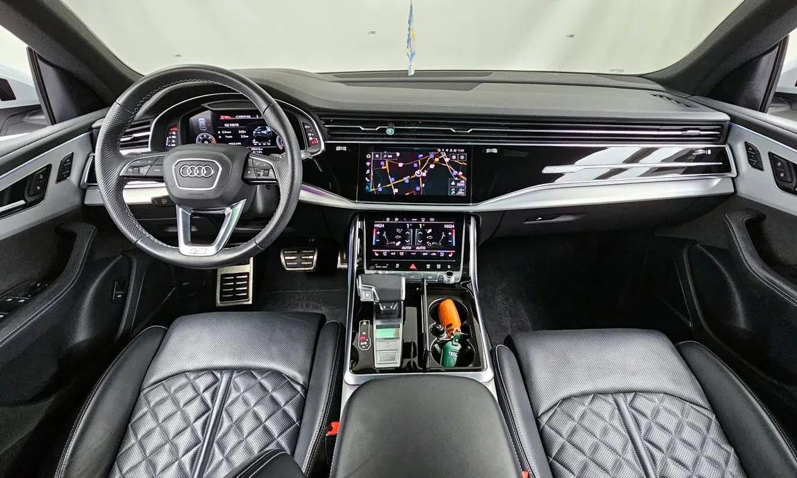 Audi Q8, 2021