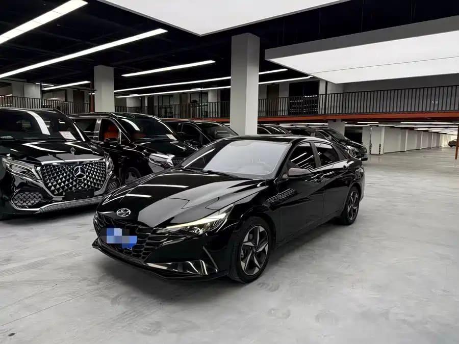 Hyundai Elantra, 2023
