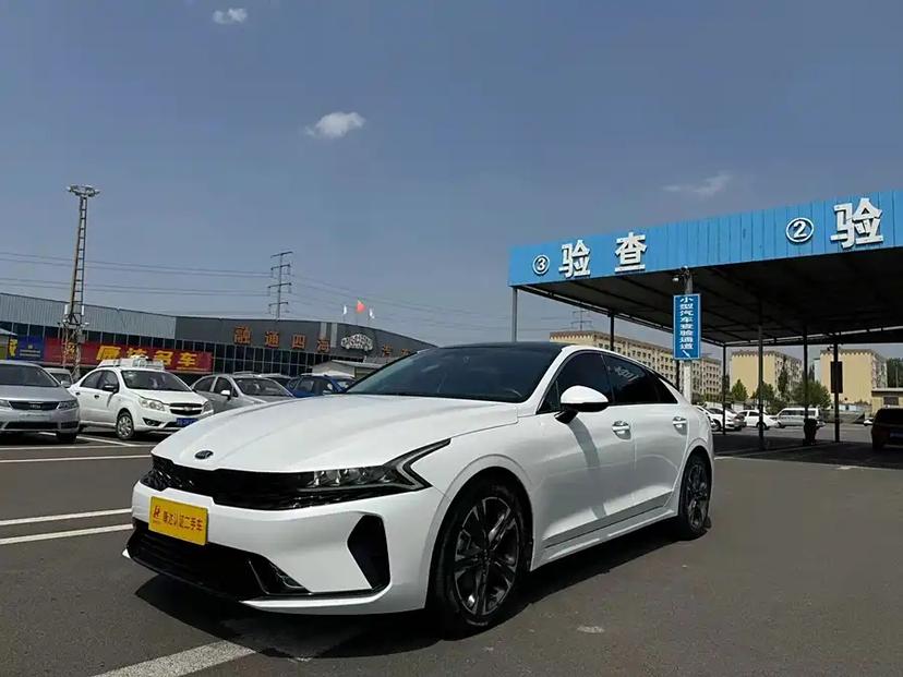 Купить Kia K5 2020 года с пробегом новый