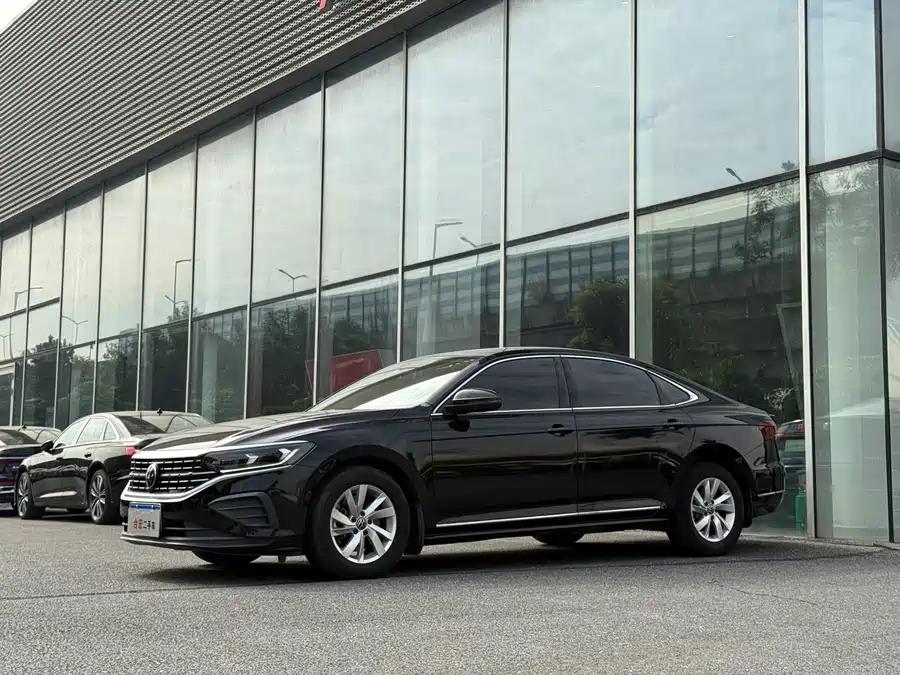 Volkswagen Passat, 2022