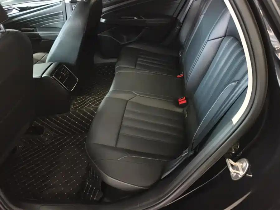 Volkswagen Passat, 2022