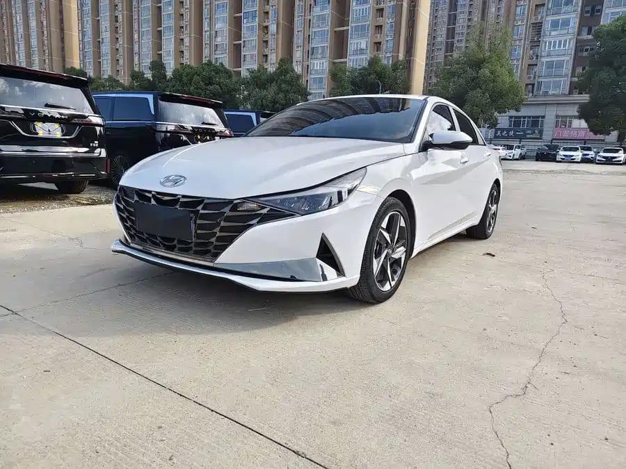 Hyundai Elantra, 2023