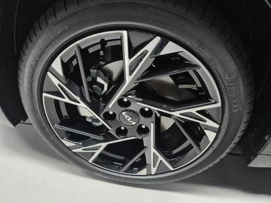 Kia K5, 2025
