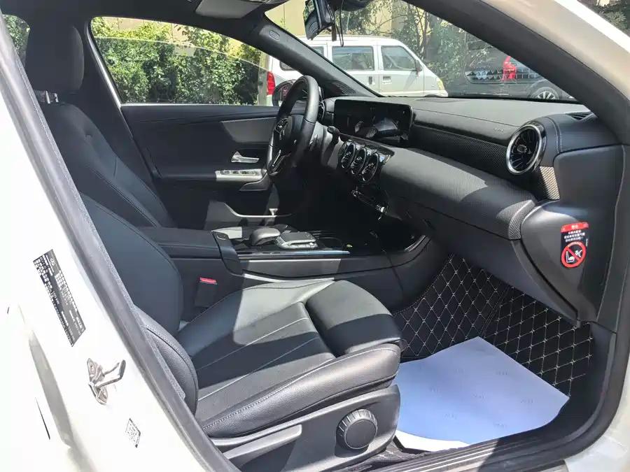 Mercedes-Benz A180L, 2021