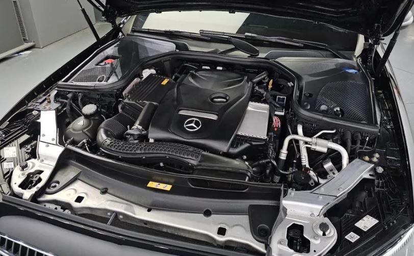 Mercedes-Benz E250, 2021
