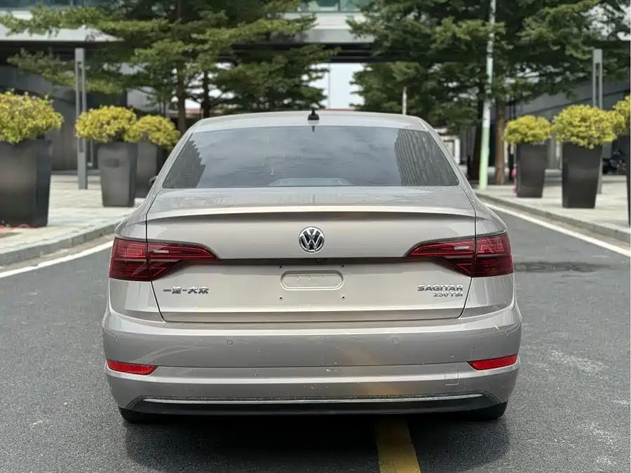 Volkswagen Sagitar, 2021