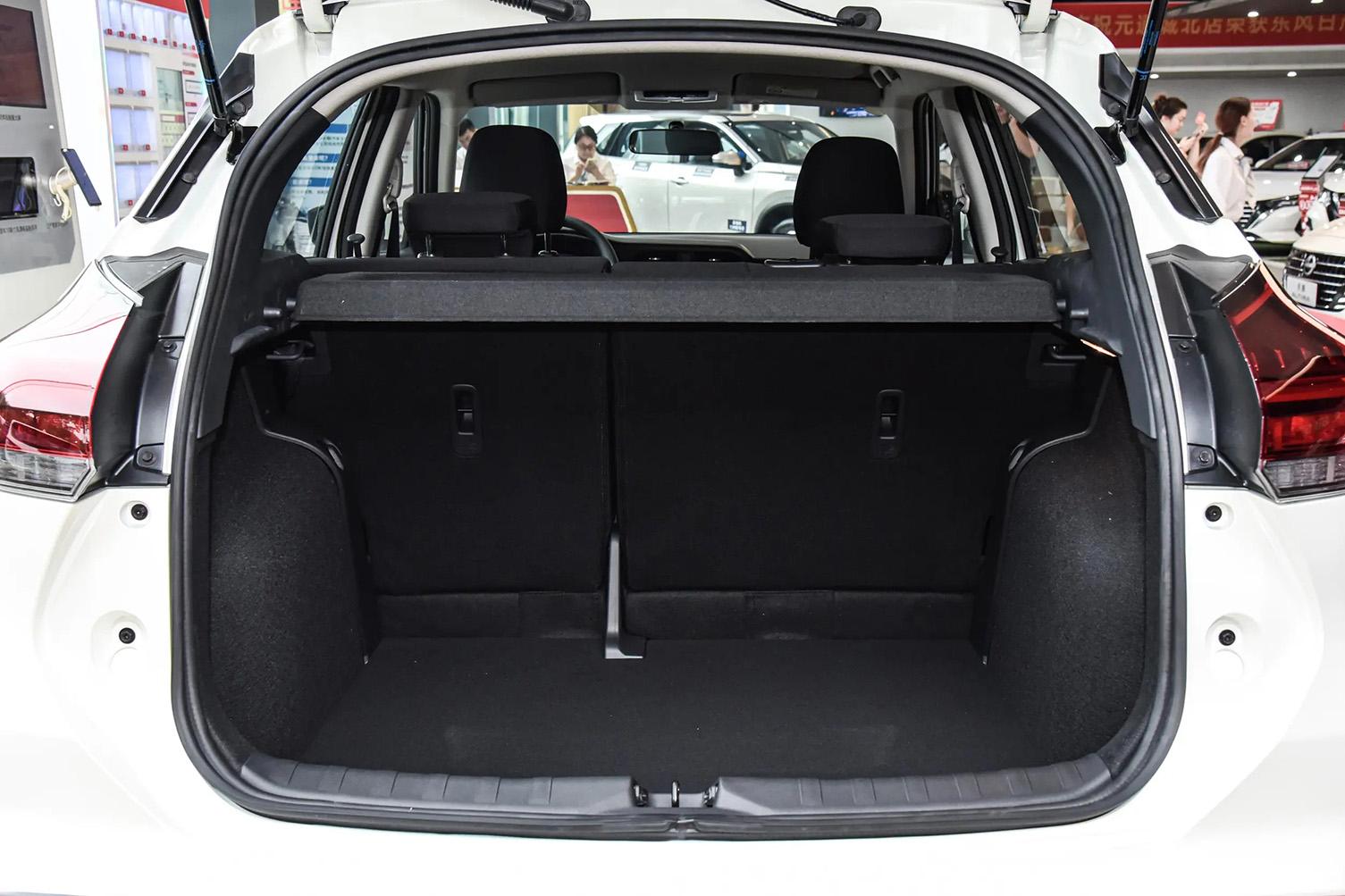 Nissan Kicks, 2025