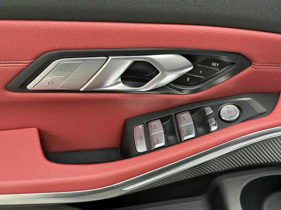 BMW 320Li, 2022