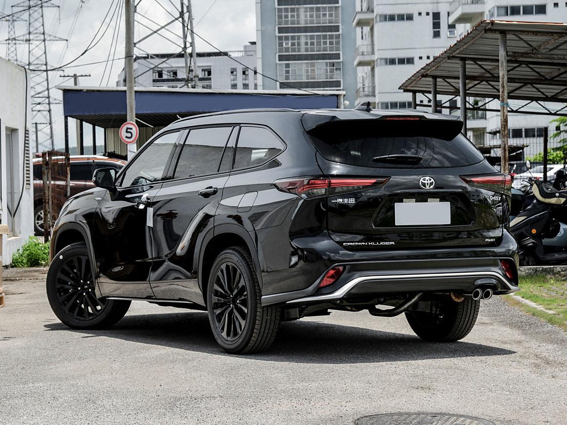Toyota Crown Kluger, 2025