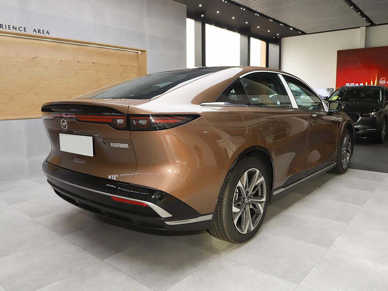 Mazda EZ-6, 2025
