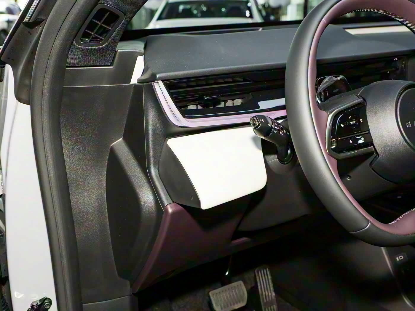 Mazda EZ-60, 2025
