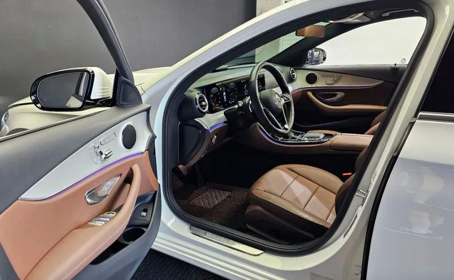 Mercedes-Benz E250, 2021