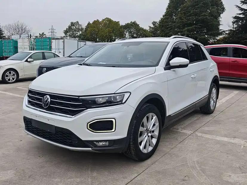 Купить Volkswagen T-Roc 2022 года с пробегом бу