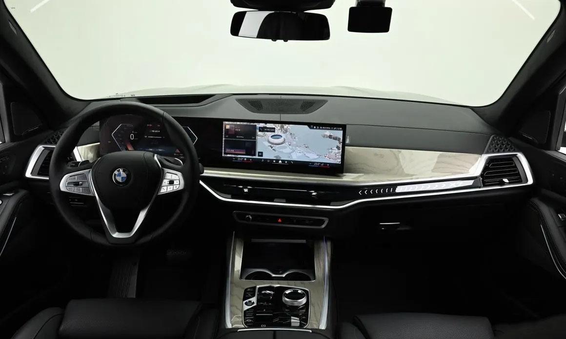 BMW X7, 2023