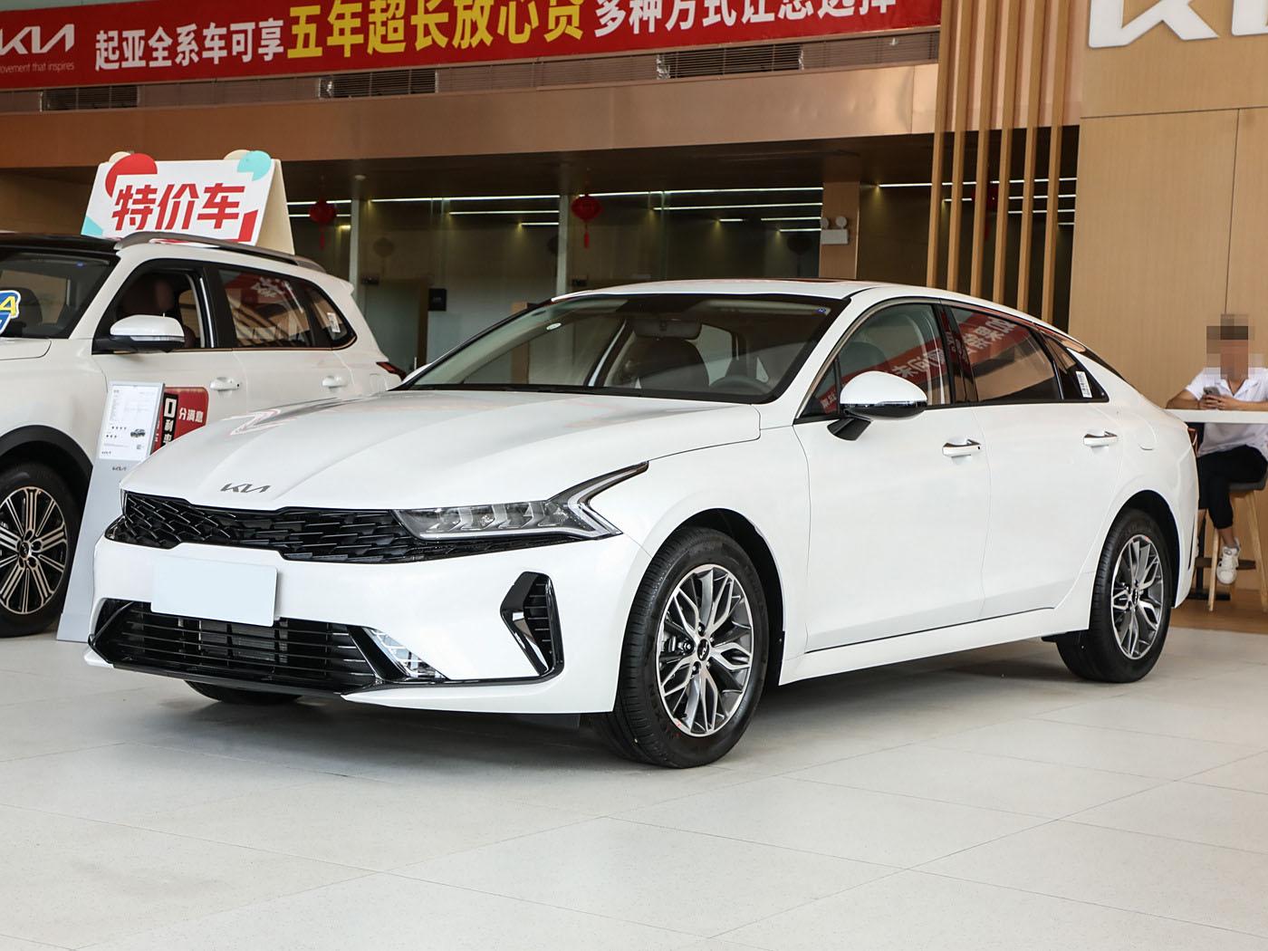 Kia K5, 2025