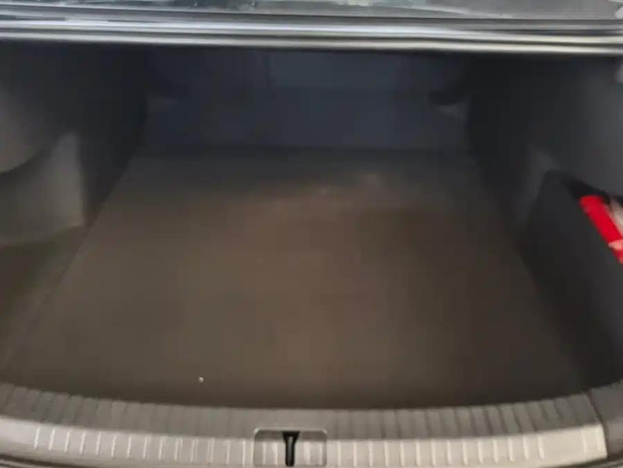 Volkswagen Passat, 2022