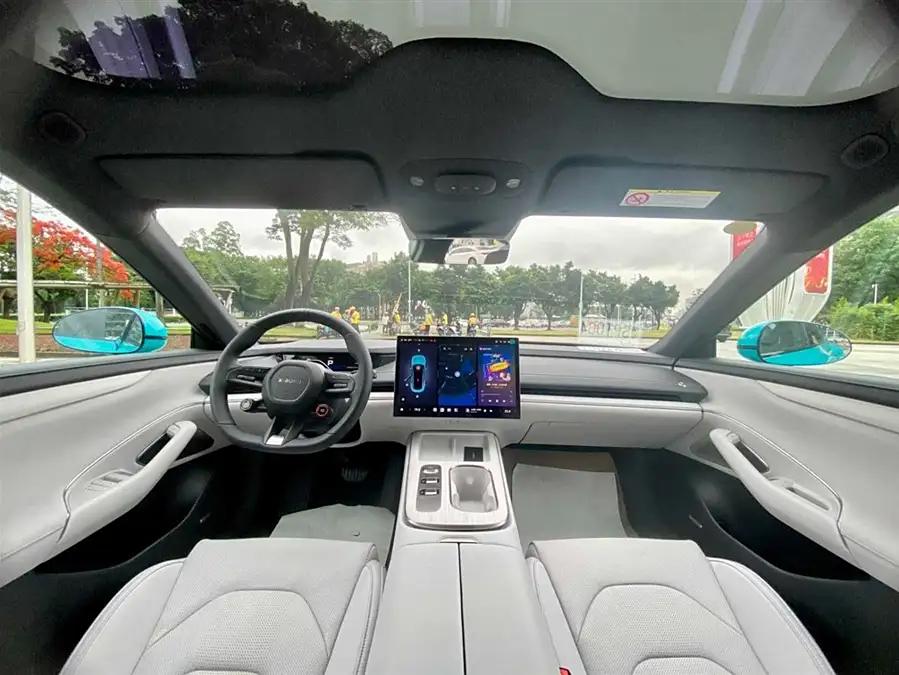 Xiaomi SU7, 2024