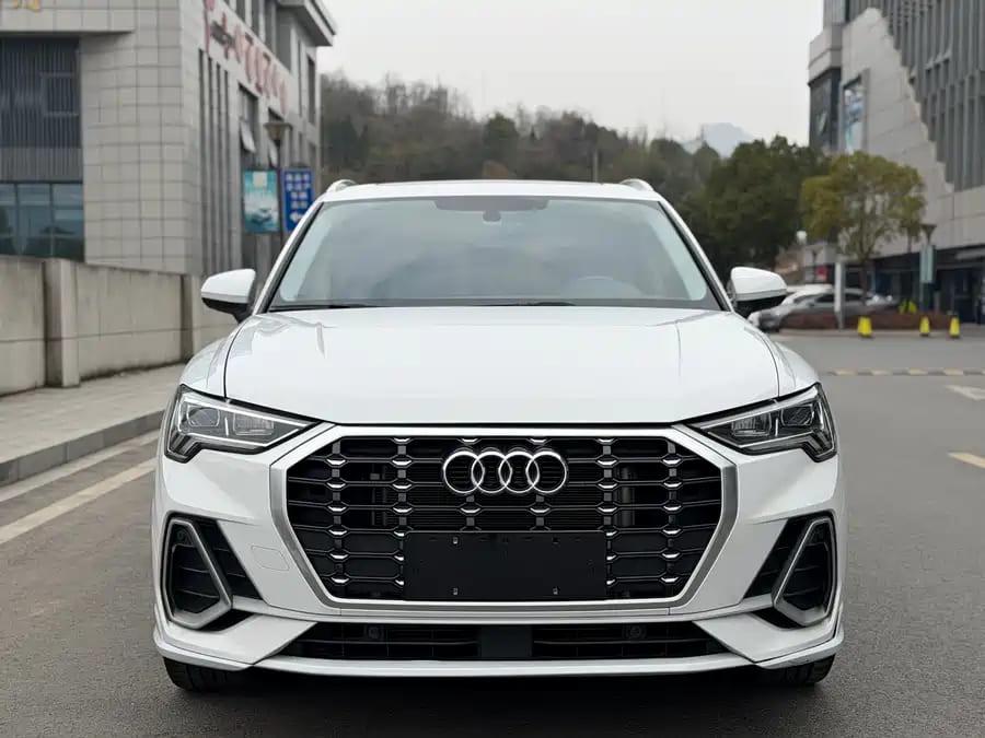 Audi Q3, 2022