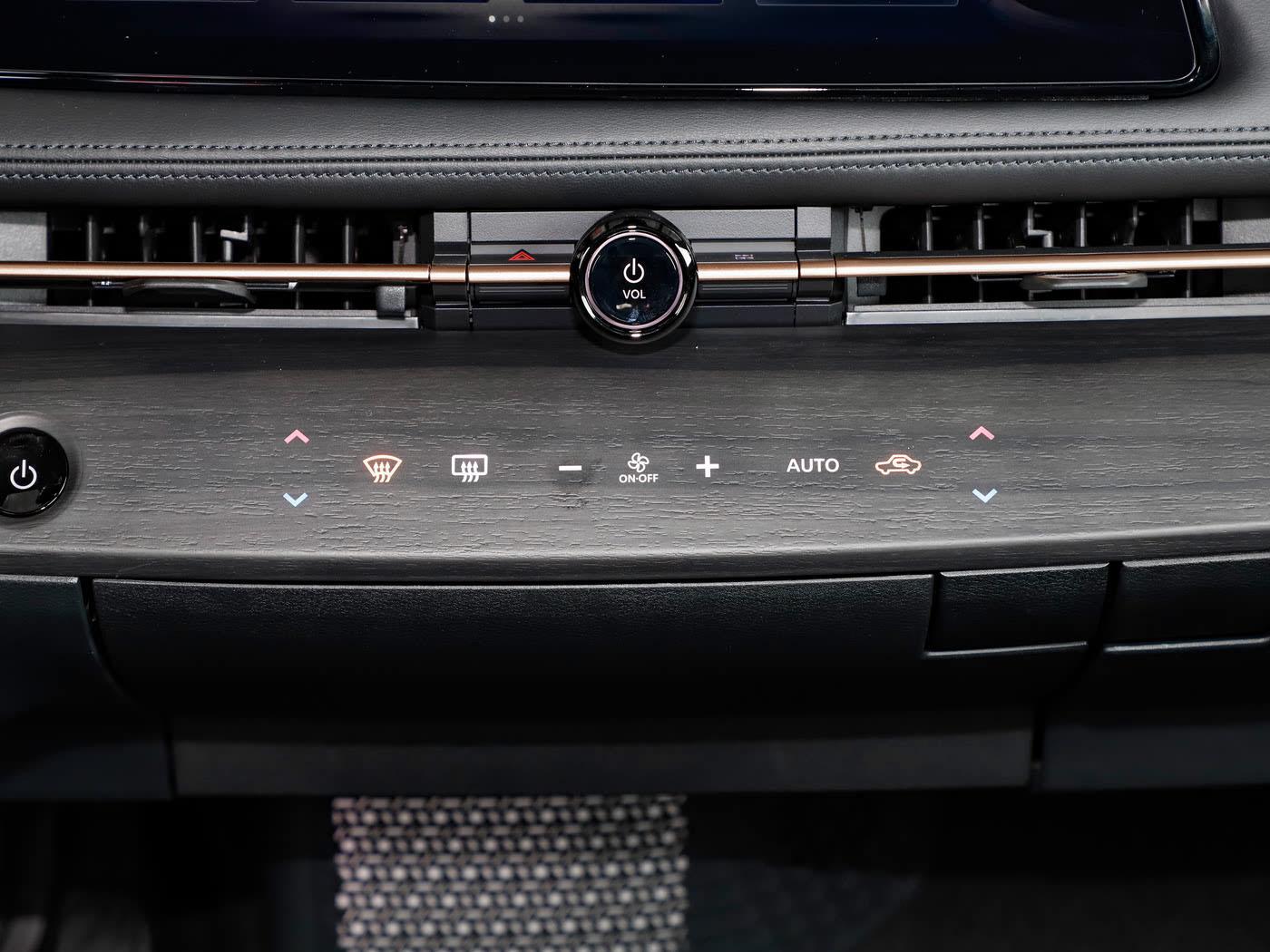 Nissan Ariya, 2025