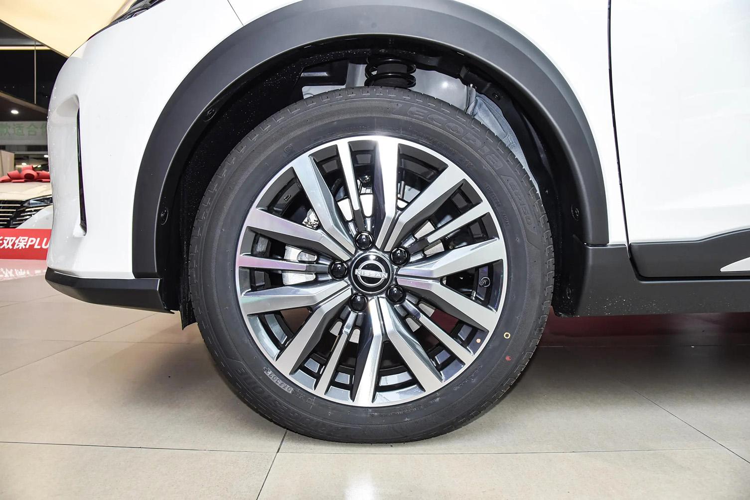 Nissan Kicks, 2025