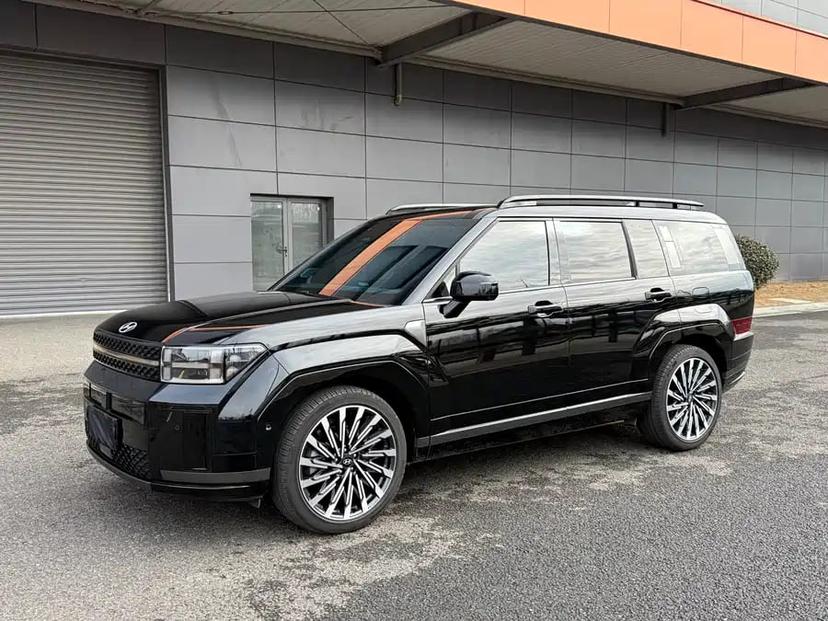 Купить Hyundai Santa Fe 2025 года с пробегом новый