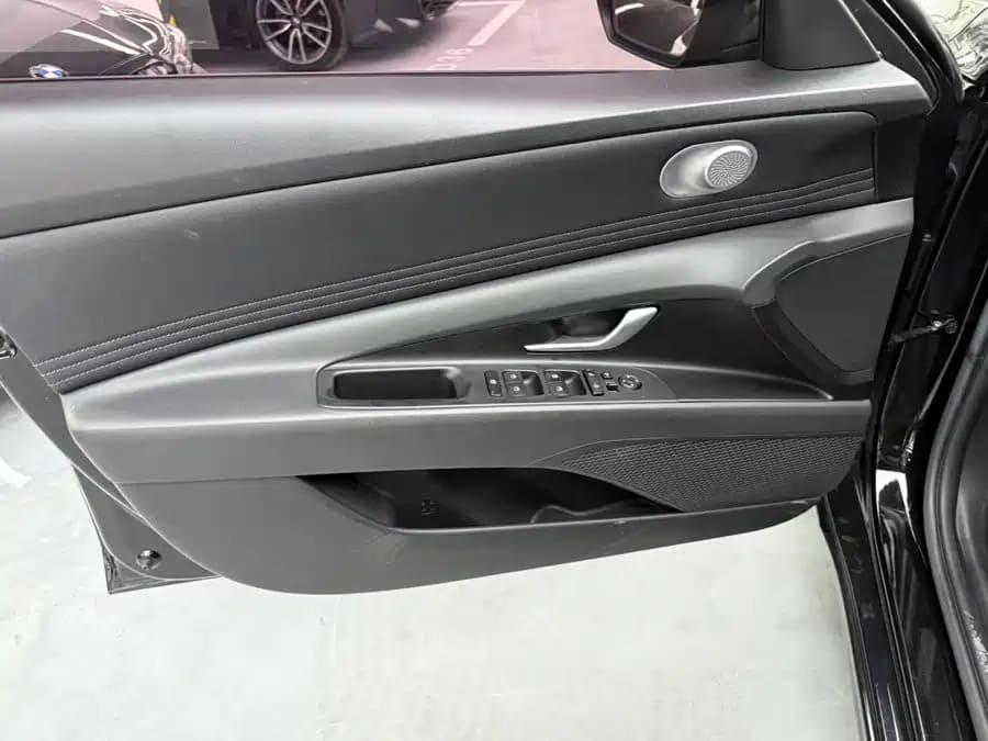 Hyundai Elantra, 2023