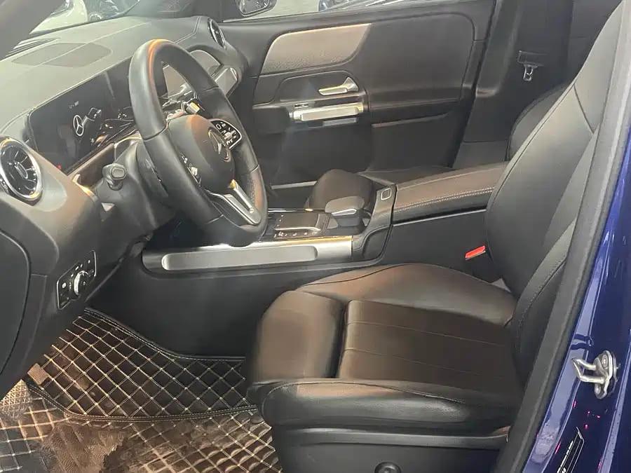 Mercedes-Benz GLB180, 2021