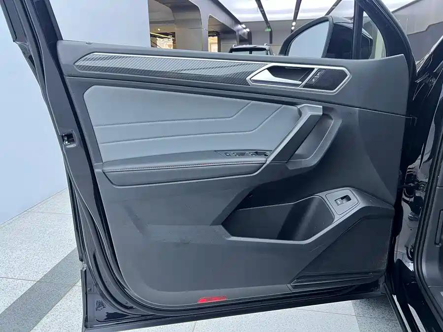 Volkswagen Tiguan X, 2021