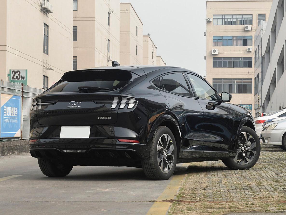 Ford Mustang Mach-E, 2024