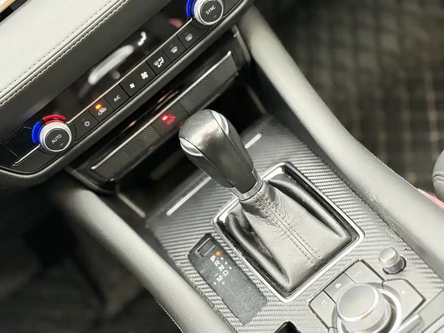 Mazda 6 Atenza, 2021