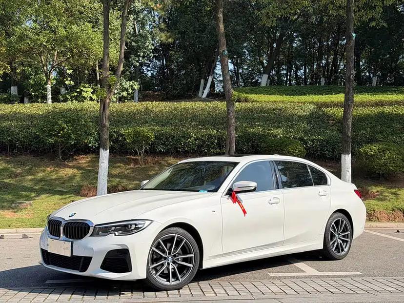 Купить BMW 320Li 2022 года с пробегом новый