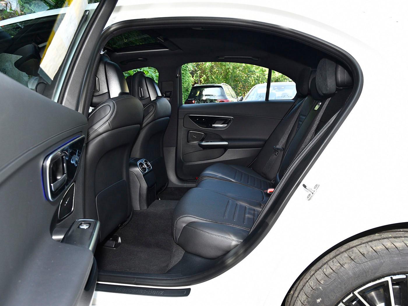 Mercedes-Benz C 200 L, 2024