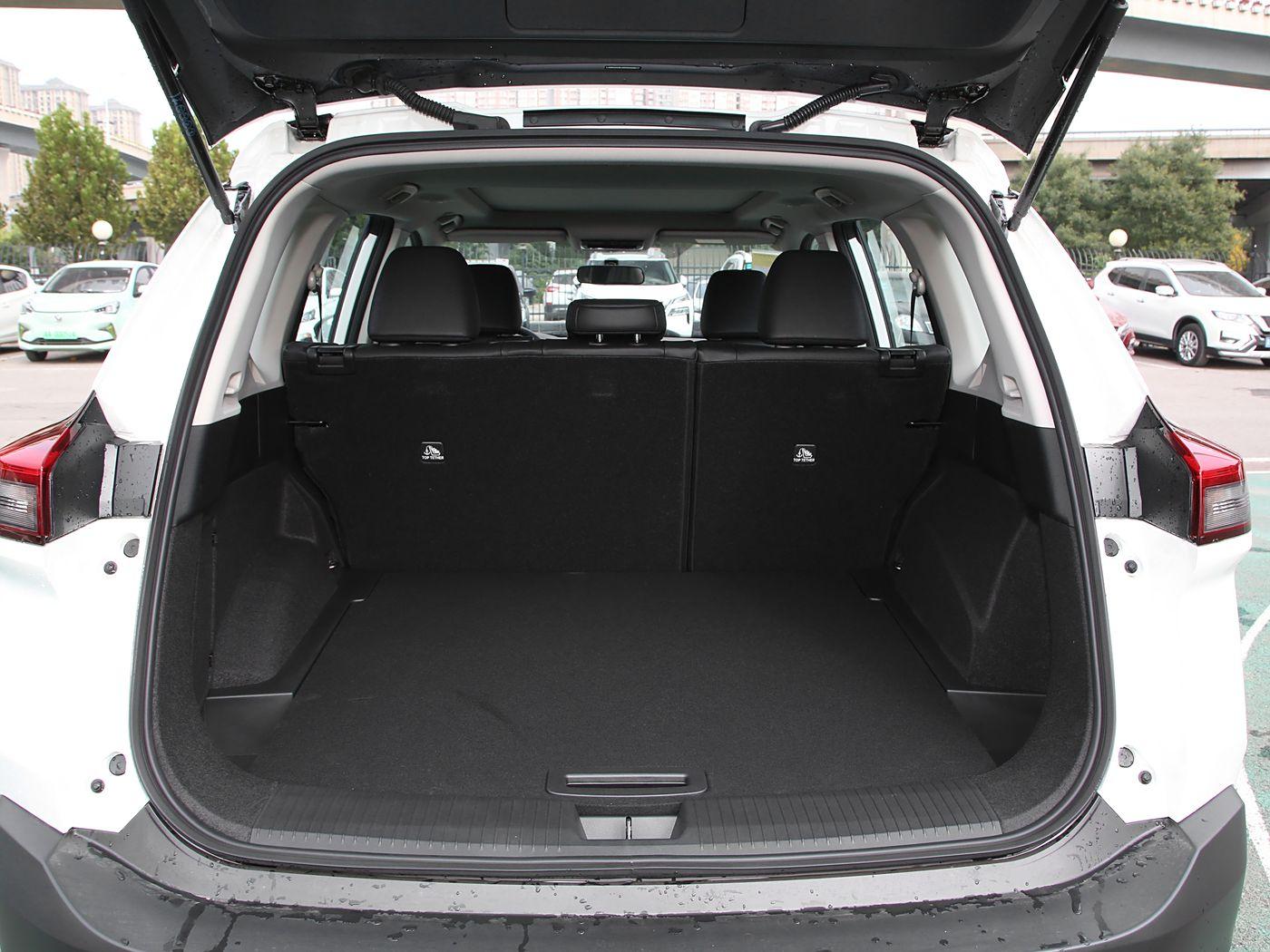 Nissan X-Trail, 2025