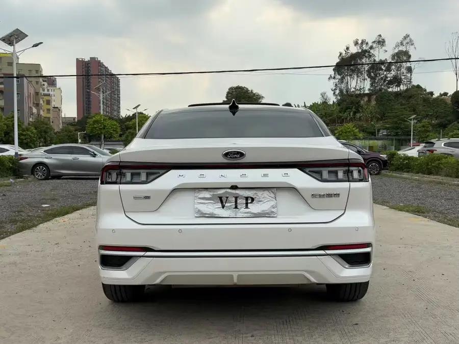Ford Mondeo, 2022