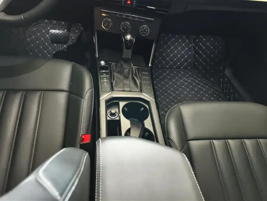 Volkswagen Passat, 2022