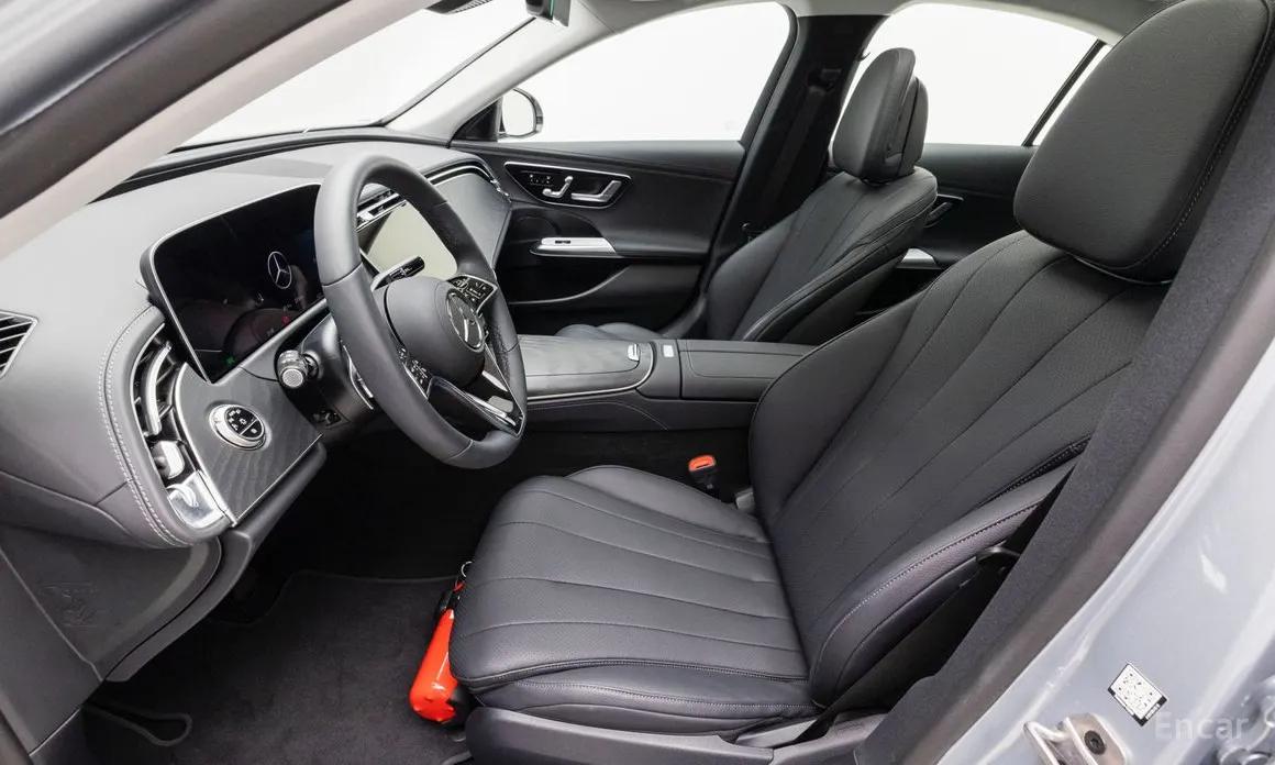 Mercedes-Benz E200, 2025