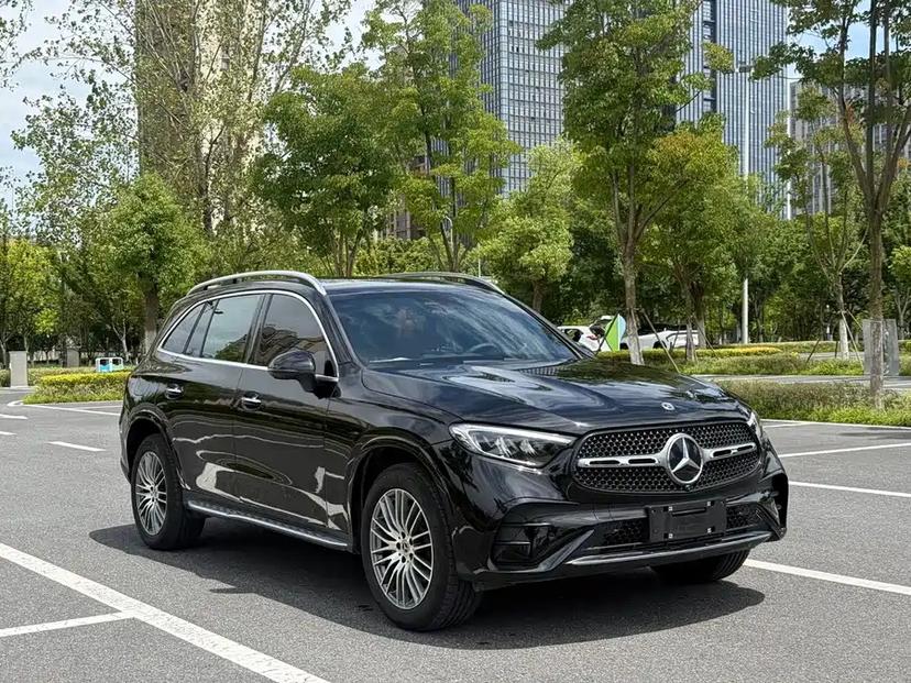 Купить Mercedes-Benz GLC300L 2024 года с пробегом новый