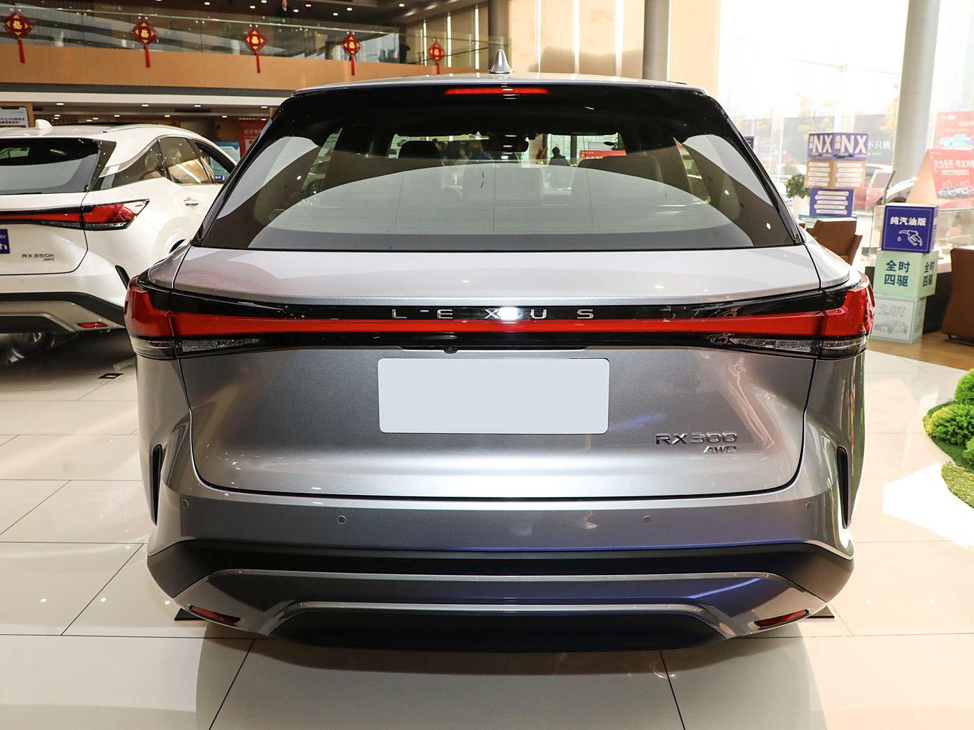 Lexus RX300, 2025
