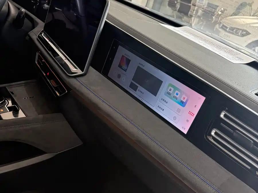 Volkswagen Tiguan L PRO, 2024