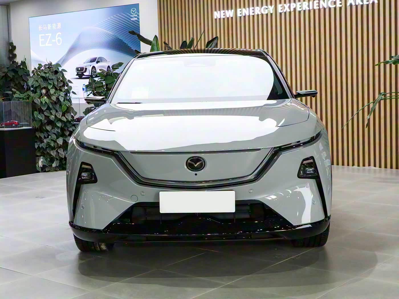 Mazda EZ-60, 2025