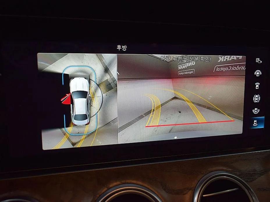 Mercedes-Benz E250, 2021