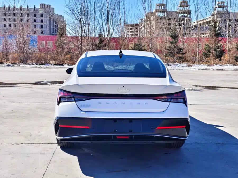 Hyundai Elantra, 2023