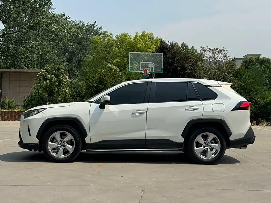 Toyota RAV4, 2021
