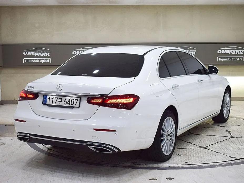 Mercedes-Benz E250, 2021