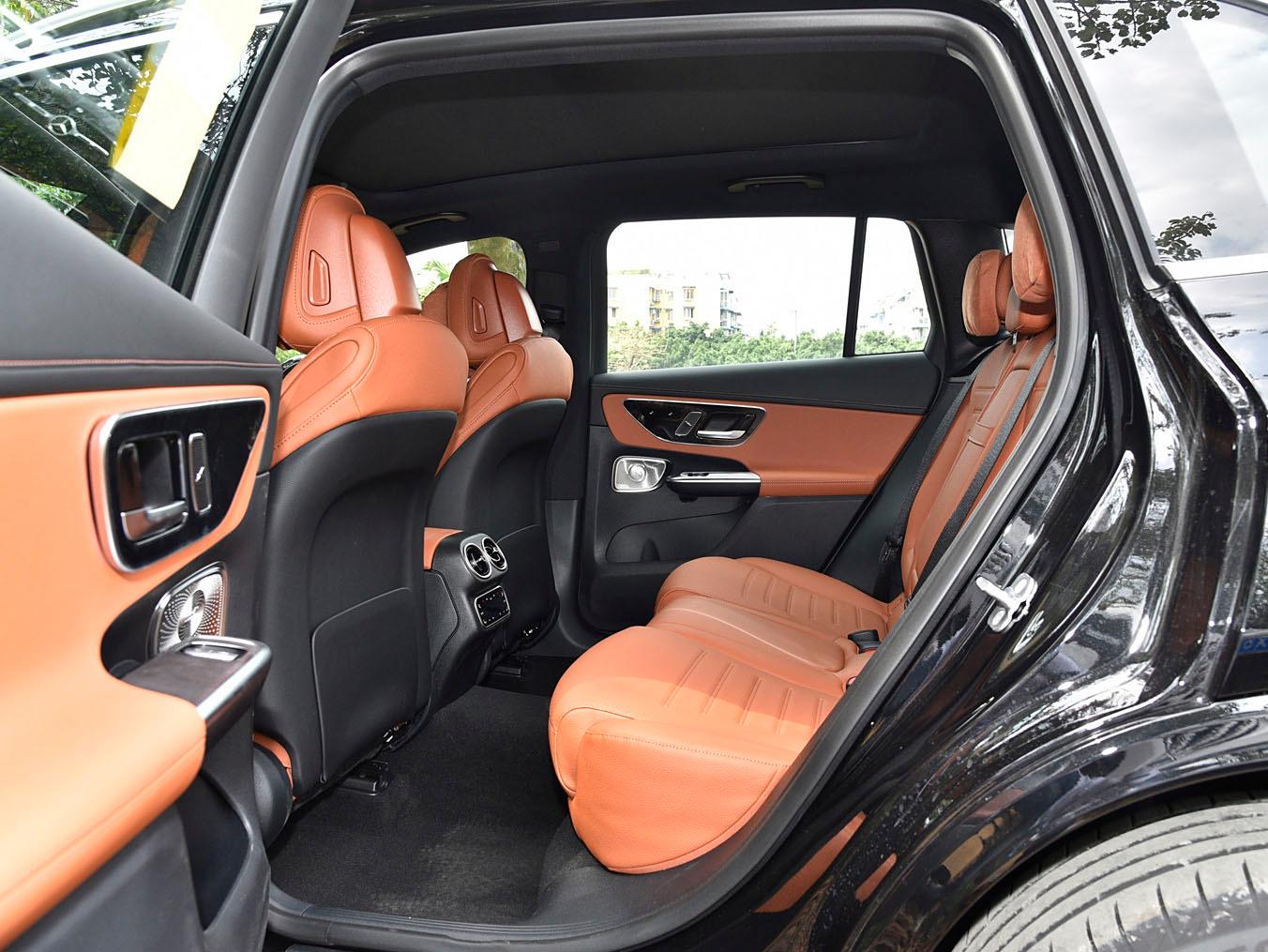 Mercedes-Benz GLC 260 L, 2024